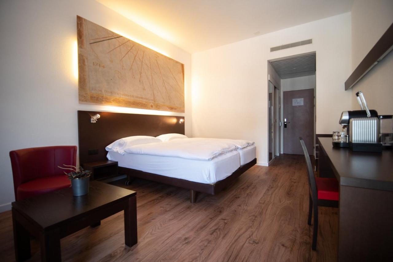 Hotel La Meridiana, Lake & Spa 아스꼬나 외부 사진